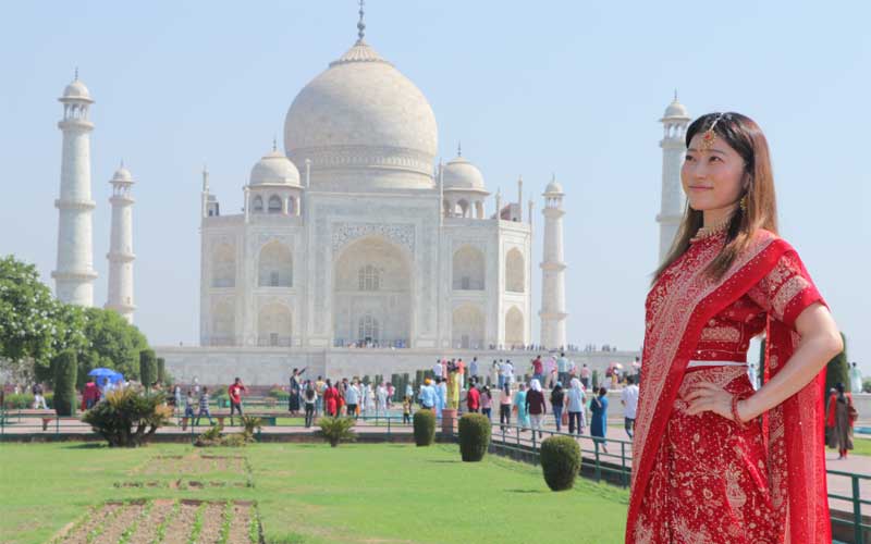 Same Day Taj Mahal Tour by Gatimaan Express Train from Delhi