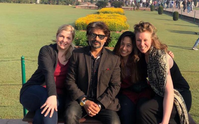 From Delhi: Private Same Day Taj Mahal Tour  (Only Tour Guide + Car)