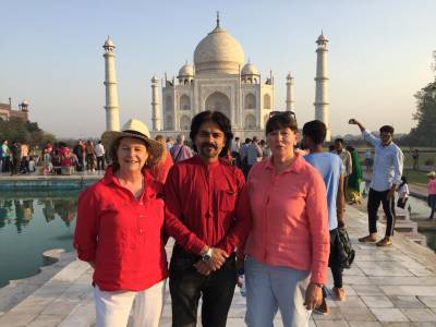 Luxury Taj Mahal Helicopter Tour from Delhi (1 Night Stay)